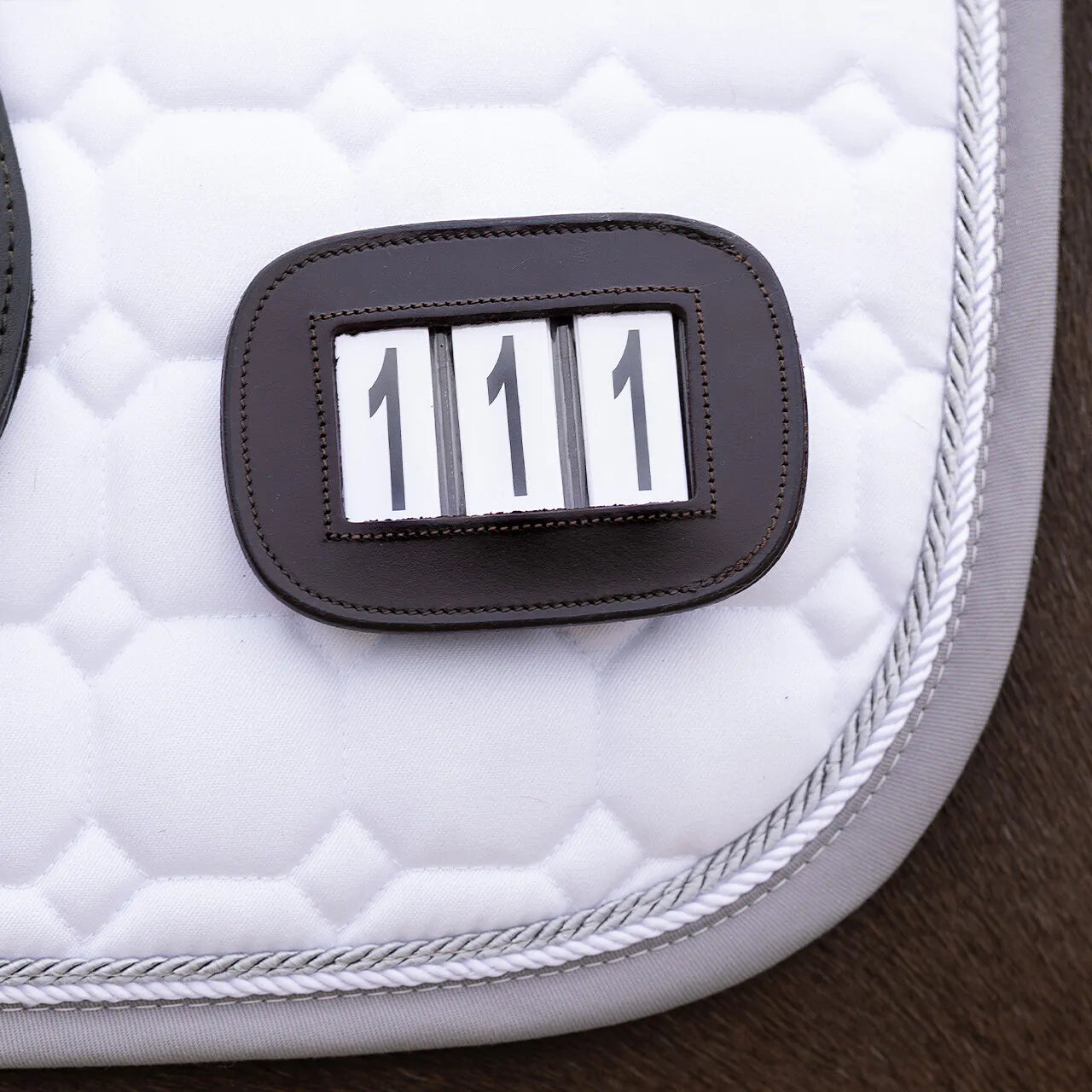 Modeste Number Holder - Square - Brown