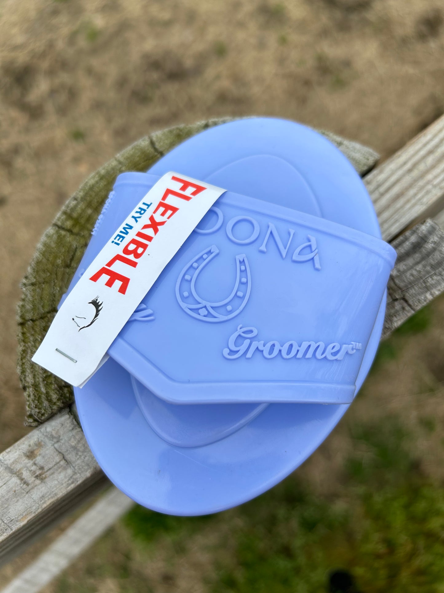 Epona Flexible Glossy Groomer - Lavender